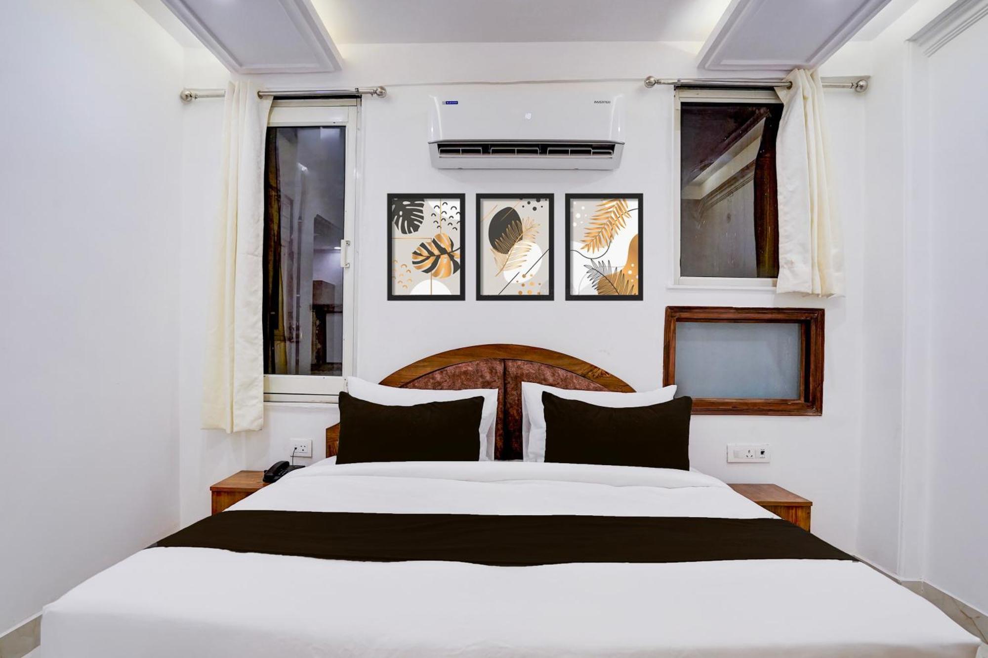 Townhouse Hotel Grand Emporio By Sbg Near Vaishali Metro Station Ghaziabad Ngoại thất bức ảnh